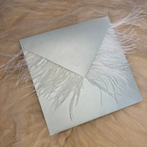 Busta Metallizzata con Piume