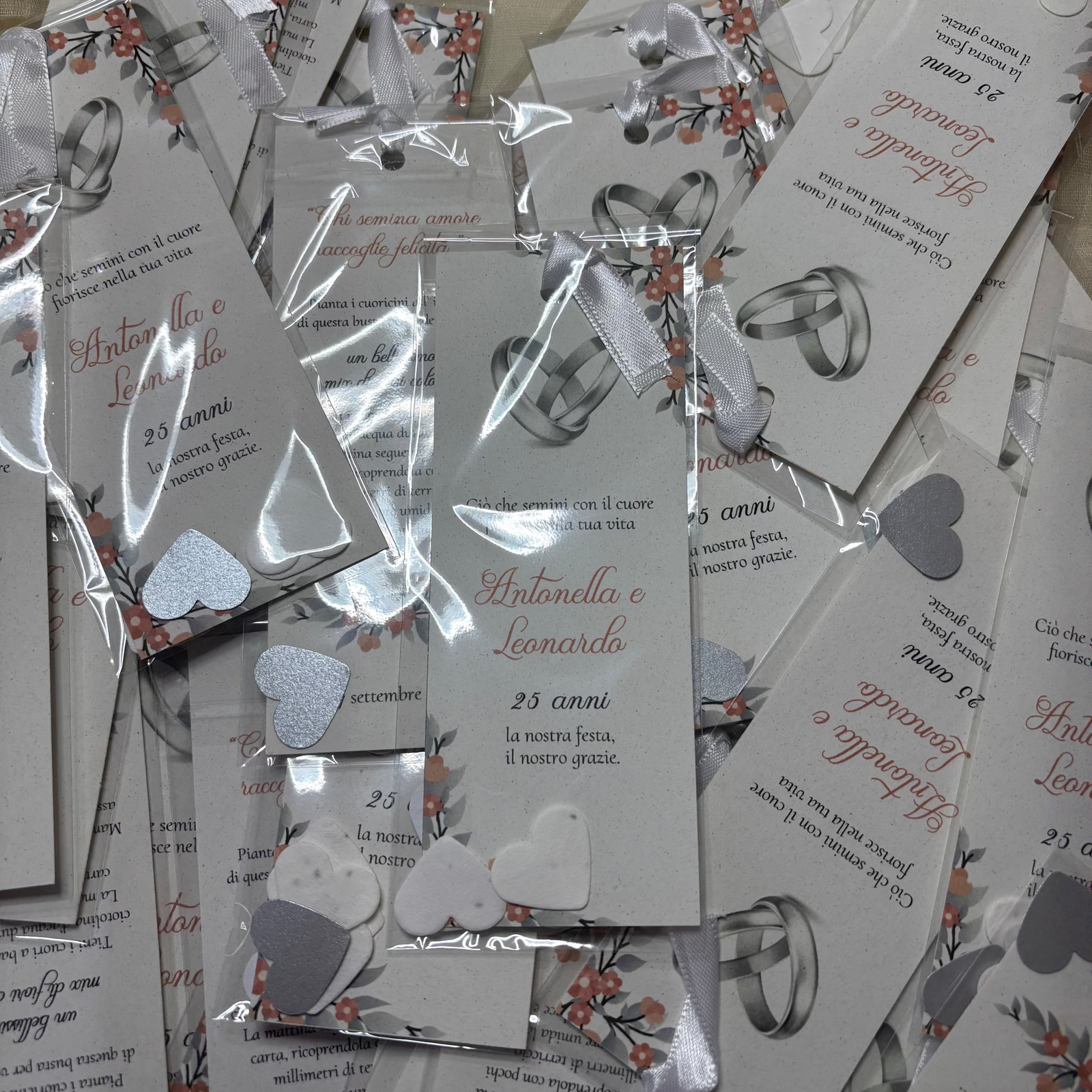 Segnalibro cerimonie con Cuoricini Piantabili